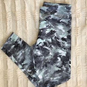 Fabletics leggings (never worn!)